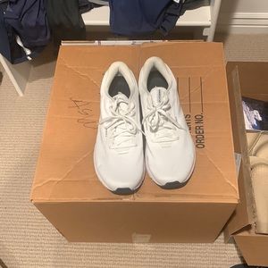 Brooks Glycerin 18 running shoes